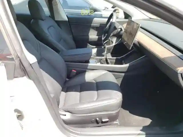 5YJ3E1EA5LF706764 2020 TESLA MODEL 3-4