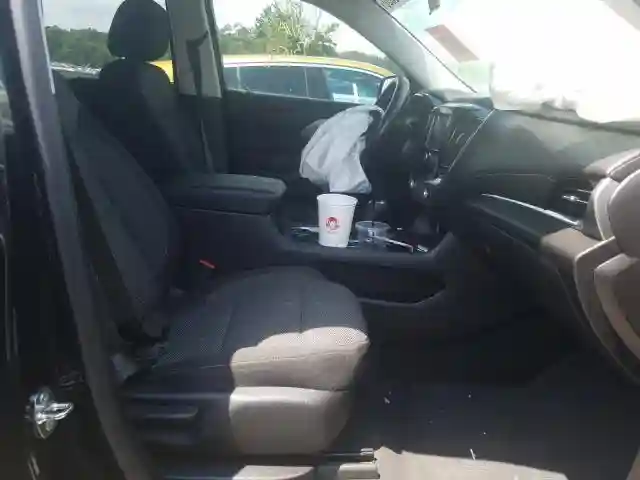 1GNERFKW2KJ130561 2019 CHEVROLET TRAVERSE LS-4