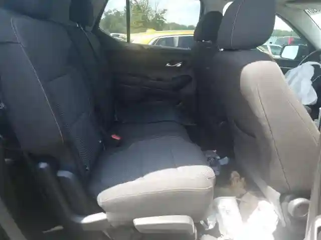 1GNERFKW2KJ130561 2019 CHEVROLET TRAVERSE LS-5