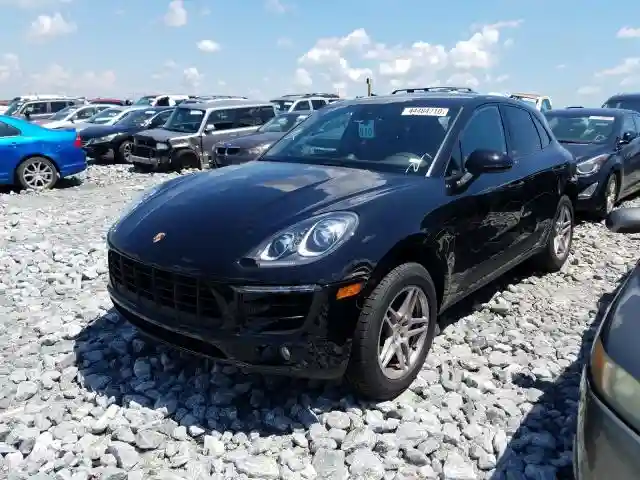 WP1AA2A51HLB83280 2017 PORSCHE MACAN-1