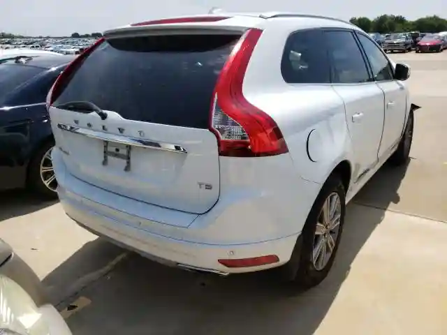 YV440MDU2H2015750 2017 VOLVO XC60 T5 INSCRIPTION-3