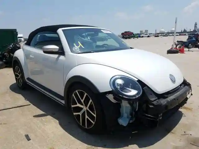 3VWT17ATXHM822807 2017 VOLKSWAGEN BEETLE DUNE-0
