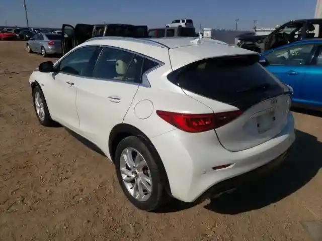 SJKCH5CP7HA031969 2017 INFINITI QX30 BASE-2