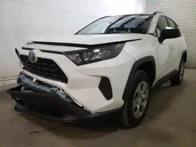 2T3F1RFV3KW032258 2019 TOYOTA RAV4 LE-1