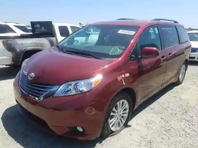 5TDYK3DC9GS755500 2016 TOYOTA SIENNA XLE-1