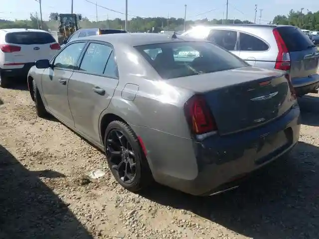 2C3CCABG8KH562543 2019 CHRYSLER 300 S-2