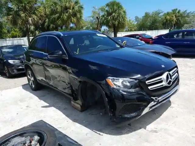 WDC0G4JB6HF140138 2017 MERCEDES-BENZ GLC 300-0