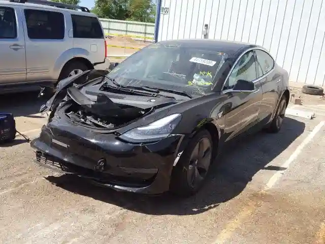 5YJ3E1EA9KF395502 2019 TESLA MODEL 3-1