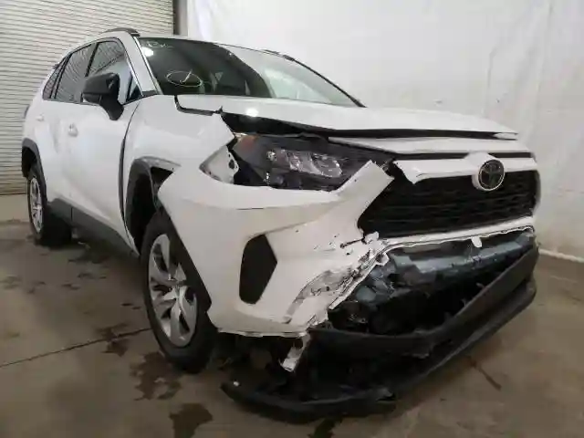 2T3F1RFV3KW032258 2019 TOYOTA RAV4 LE-0