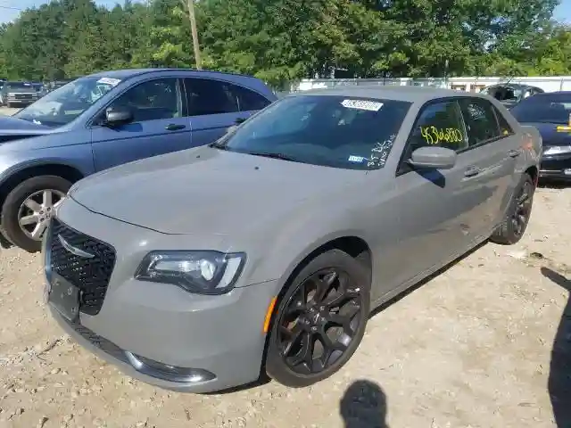 2C3CCABG8KH562543 2019 CHRYSLER 300 S-1