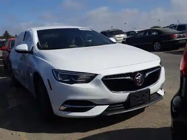 W04G16SX8K1045892 2019 BUICK REGAL PREF-0