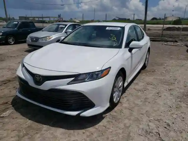 4T1L11AKXLU866569 2020 TOYOTA CAMRY LE-1