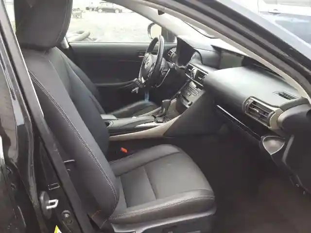 JTHC81D24J5033321 2018 LEXUS IS 300-4