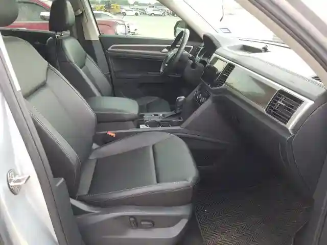 1V2ER2CA4JC540624 2018 VOLKSWAGEN ATLAS SEL-4