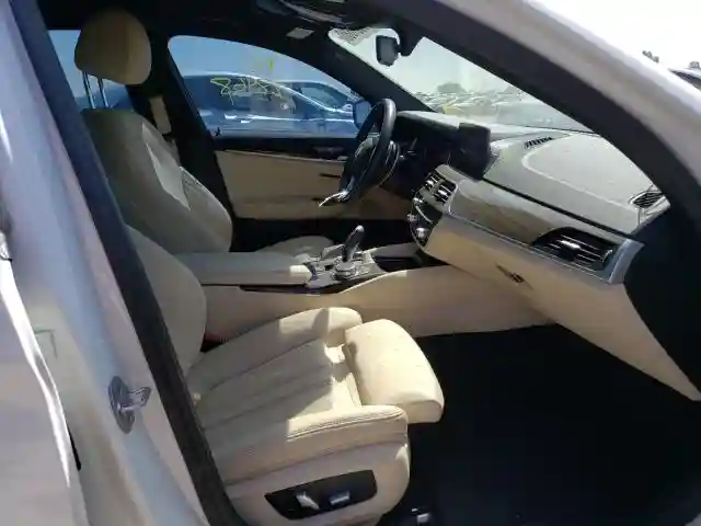 WBAJA5C58KBX86494 2019 BMW 530 I-4