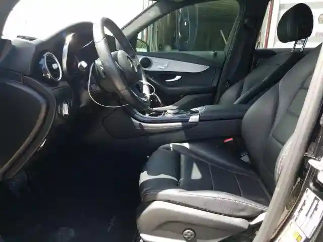 WDC0G4JB6HF140138 2017 MERCEDES-BENZ GLC 300-4