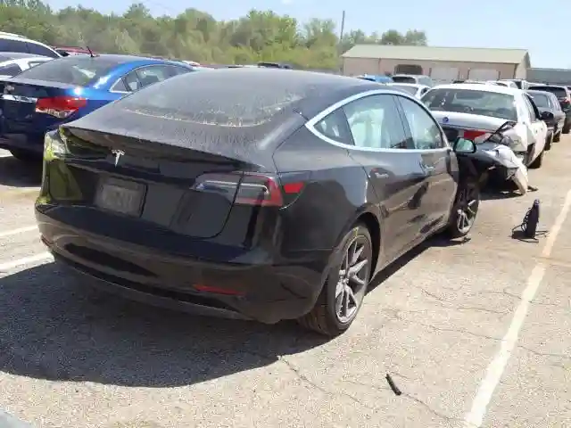 5YJ3E1EA9KF395502 2019 TESLA MODEL 3-3
