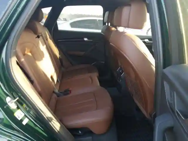 WA1ANAFY7J2075013 2018 AUDI Q5 PREMIUM-5