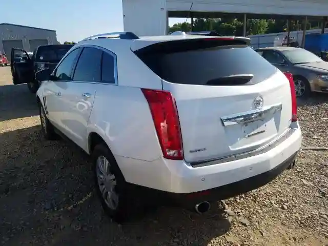 3GYFNBE33GS560392 2016 CADILLAC SRX LUXURY COLLECTION-2