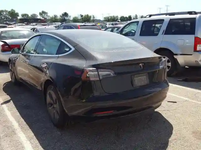 5YJ3E1EA9KF395502 2019 TESLA MODEL 3-2