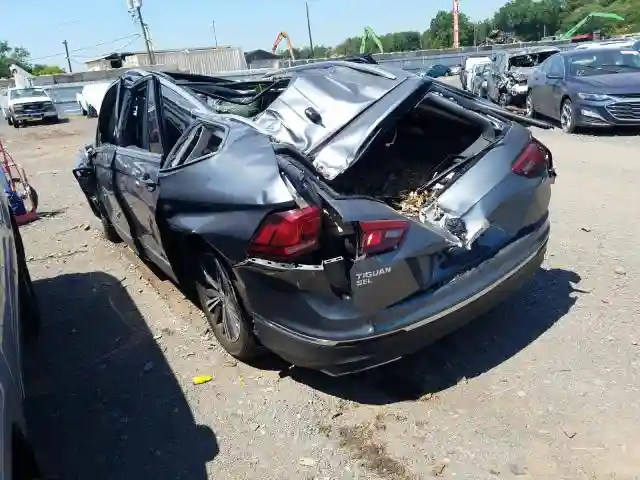 3VV2B7AX8KM047771 2019 VOLKSWAGEN TIGUAN SE-2