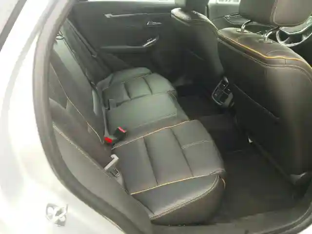 2G1105S38K9141117 2019 CHEVROLET IMPALA PREMIER-5