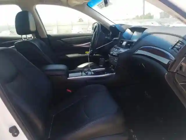 JN1BY1AP2FM541686 2015 INFINITI Q70 3.7-4