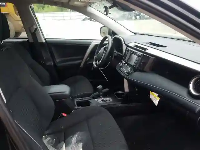 2T3RFREV5JW830842 2018 TOYOTA RAV4 ADVENTURE-4