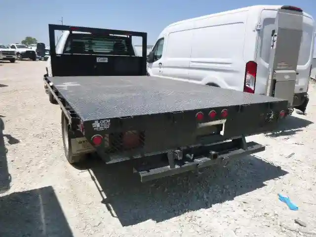 1GB3CYCG1GF199132 2016 CHEVROLET SILVERADO C3500-2