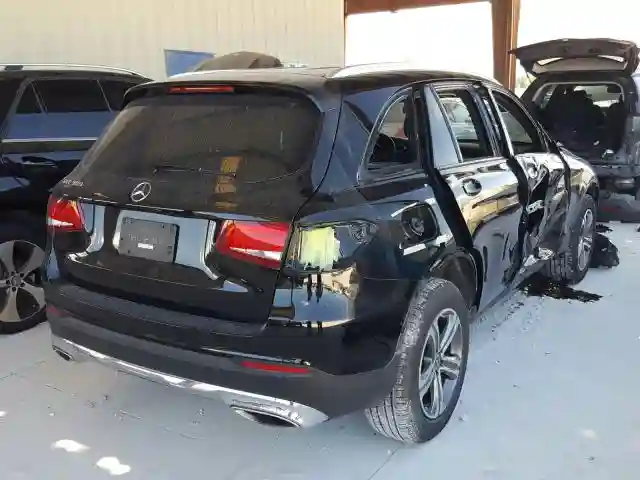WDC0G4JB0KV119766 2019 MERCEDES-BENZ GLC 300-3