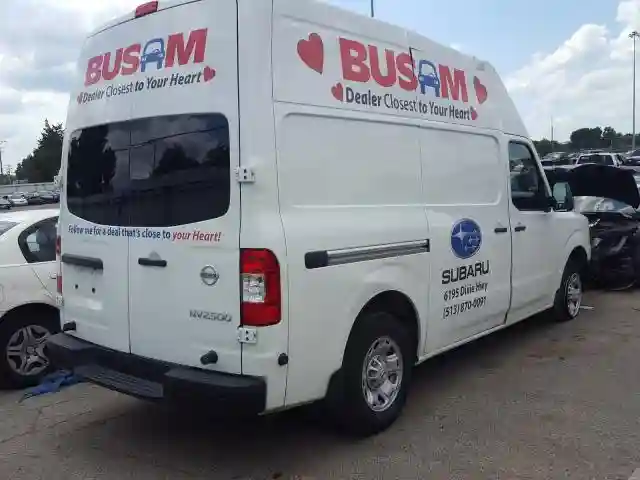 1N6BF0LY5KN806623 2019 NISSAN NV 2500 S-3