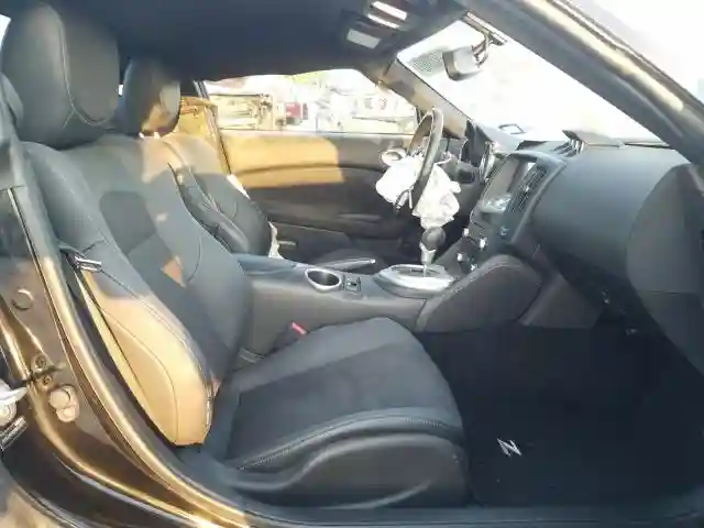 JN1AZ4EH0KM420579 2019 NISSAN 370Z BASE-4