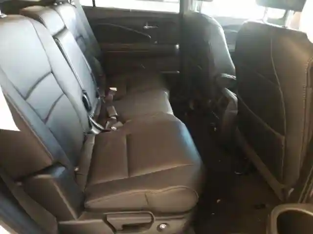 5FNYF5H95JB030812 2018 HONDA PILOT TOURING-5