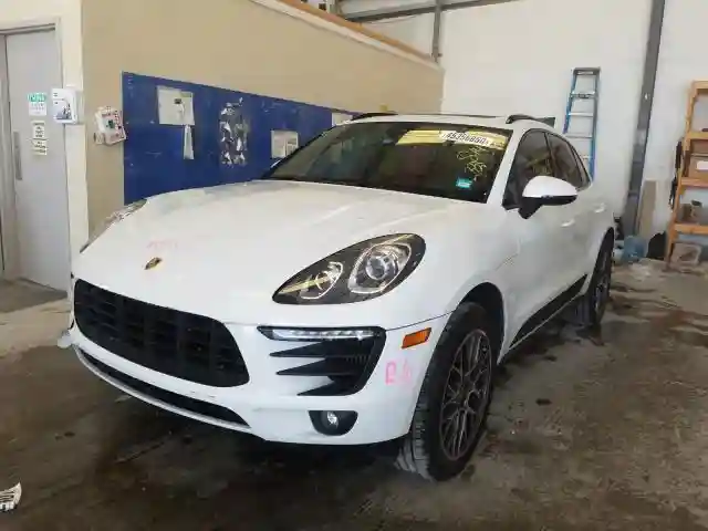 WP1AB2A53HLB14331 2017 PORSCHE MACAN S-1