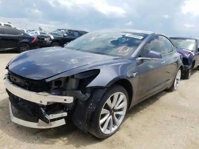 5YJ3E1EA3JF031090 2018 TESLA MODEL 3-1
