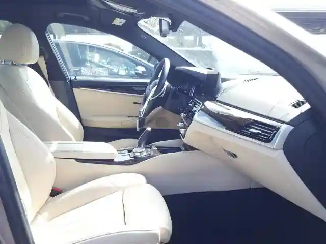 WBAJA5C50KBX88076 2019 BMW 530 I-4