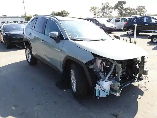 2T3P1RFV3LW119065 2020 TOYOTA RAV4 XLE-0