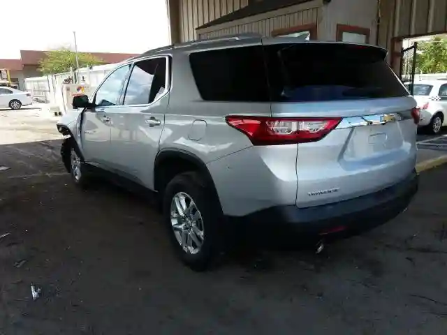 1GNERGKW4JJ279705 2018 CHEVROLET TRAVERSE LT-2