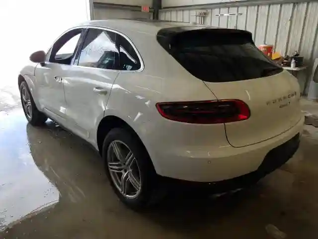WP1AB2A56JLB33333 2018 PORSCHE MACAN S-2