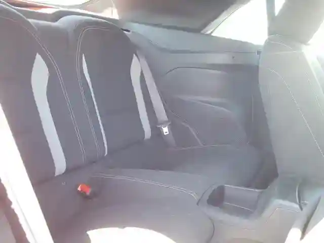 1G1FB3DX0K0142910 2019 CHEVROLET CAMARO LS-5