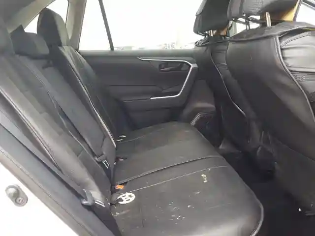 2T3H1RFVXLC055788 2020 TOYOTA RAV4 LE-5