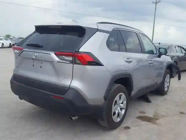2T3H1RFVXLC055788 2020 TOYOTA RAV4 LE-3