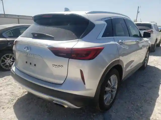 3PCAJ5M12KF141867 2019 INFINITI QX50 ESSENTIAL-3