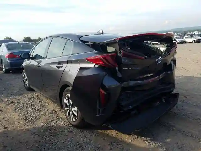 JTDKARFPXJ3099246 2018 TOYOTA PRIUS PRIME-2