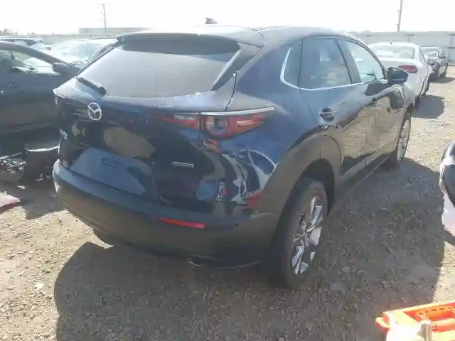 3MVDMBDL8LM108811 2020 MAZDA CX-30 PREFERRED-3