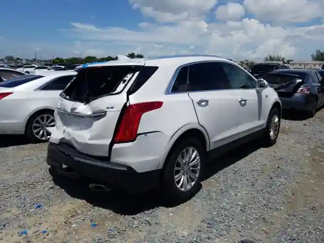 1GYKNARS4HZ103895 2017 CADILLAC XT5-3