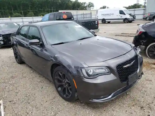 2C3CCABG0KH562696 2019 CHRYSLER 300 S-0
