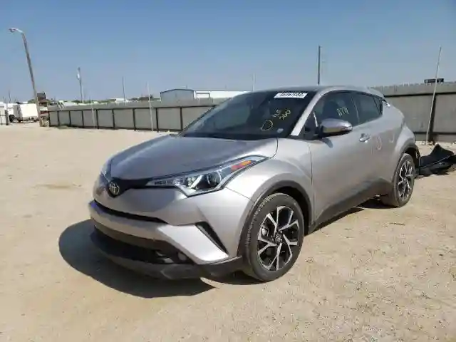 NMTKHMBX5JR039764 2018 TOYOTA C-HR XLE-1