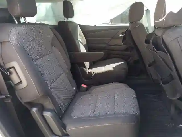 1GNERGKW4JJ279705 2018 CHEVROLET TRAVERSE LT-5