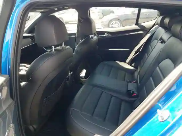 KNAE55LCXK6067194 2019 KIA STINGER GT2-5